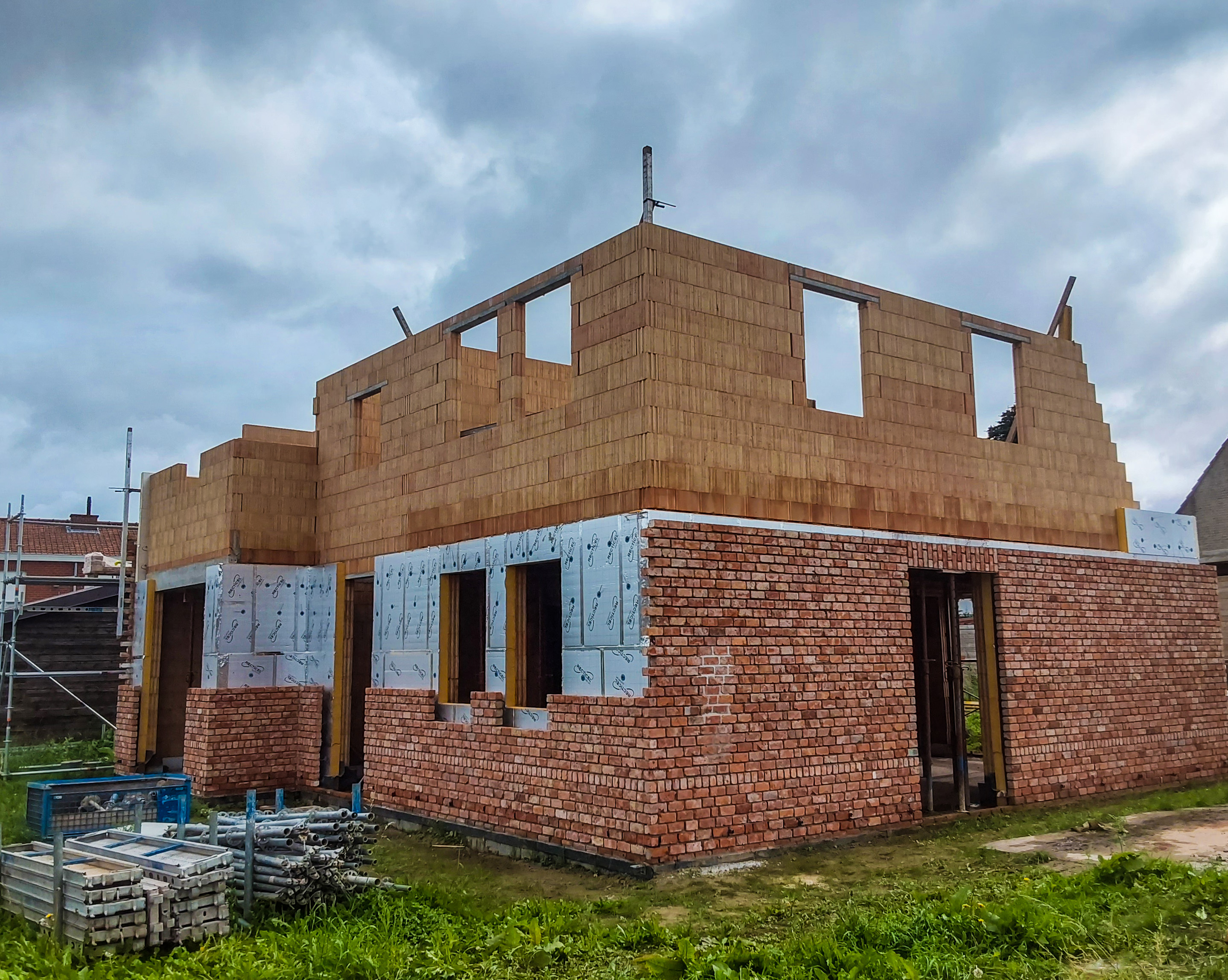 Les prédalles brillent dans une construction neuve